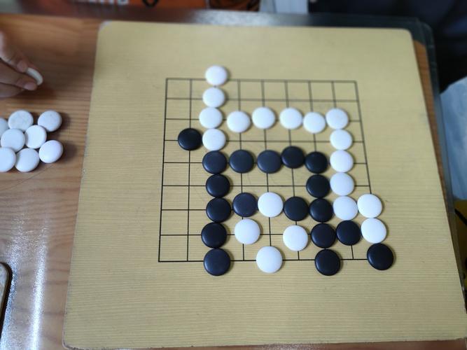 2020年12月10日大一班围棋课精彩瞬间 写美篇 上课咯～老师开始讲解本