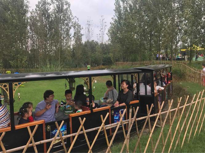 蜗牛部落假日公园   成人票
