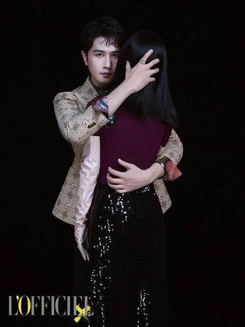 蔡文静彭冠英合体拍写真