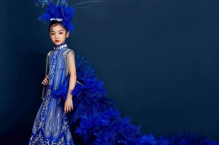 焱娃娃 焱娃娃在快手粉丝突破200万!