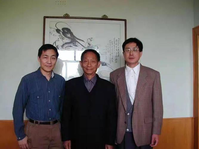 华大基因董事长汪建等悼念袁隆平院士我辈将以袁老师为榜样