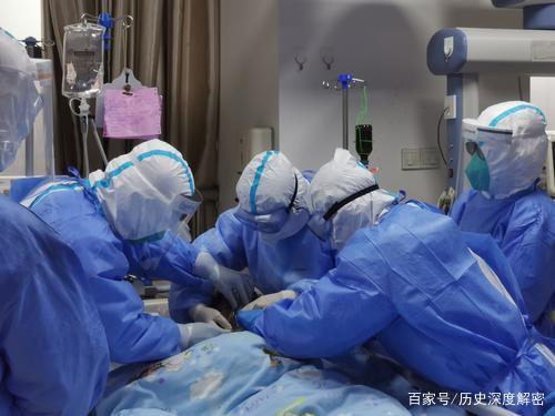 抗疫女护士讨要说法!抗疫时无防护,冲锋在一线,安全后