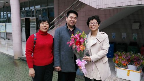 新市中学庆祝三八妇女节工会活动