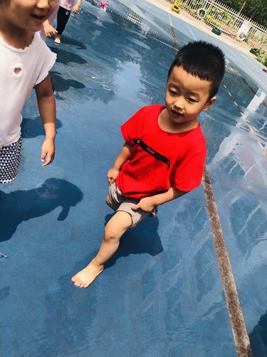 授田幼儿园雅鸭三班——大脚丫小脚丫结题啦