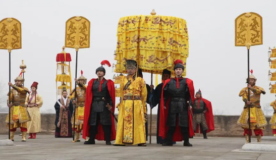 历史科普:古代皇帝出行的礼仪是怎样的?