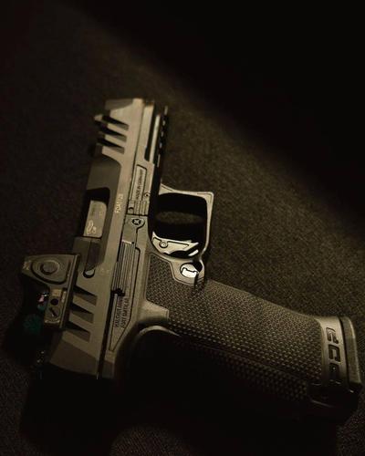 手枪界的新骚物德国瓦尔特公司pdp手枪美图