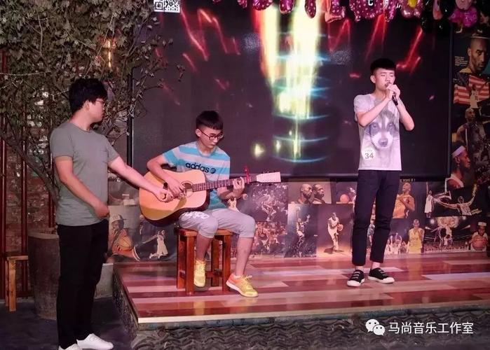 中国内地男歌手,演员,东南卫视模王小咖秀特约评委,星光大道表演