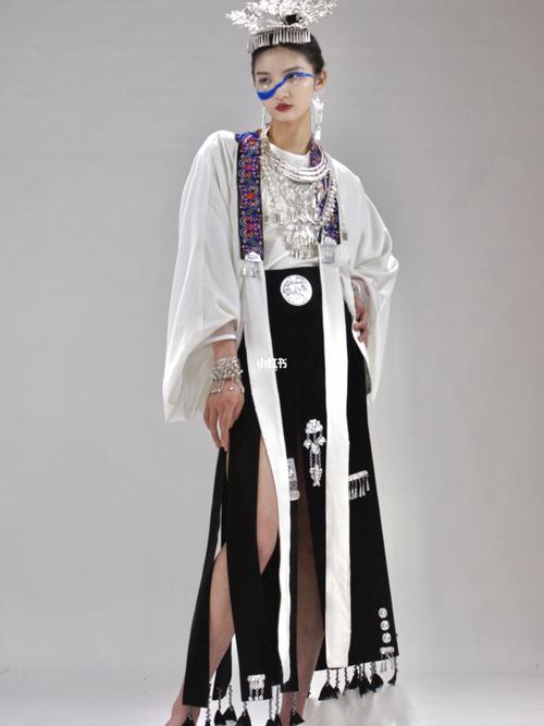 苗苗苗族文化毕设_服装设计_时尚_时尚其他