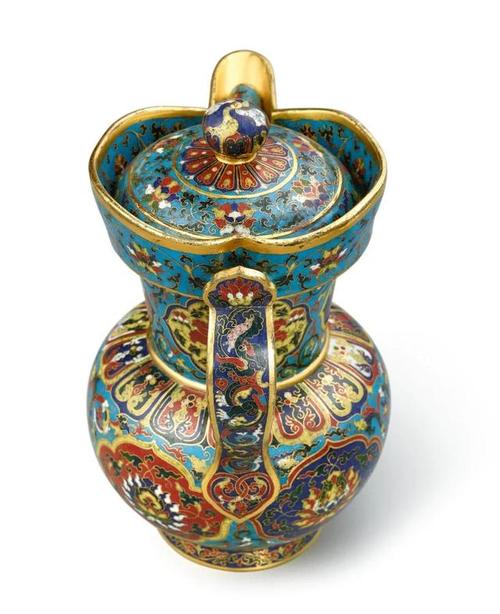 明初 掐丝珐琅开光莲纹带盖僧帽壶