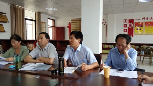 课题引领 科研兴校——岗集镇中心学校省级立项课题开题记
