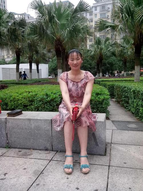 41岁离异女征婚照片(id:57346151)_湖北荆门征婚交友_珍爱网