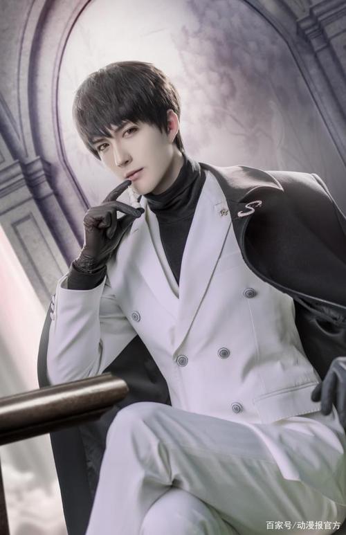 他是吴邪也是张起灵,他是敖丙也是尤里奥:专访coser希小白