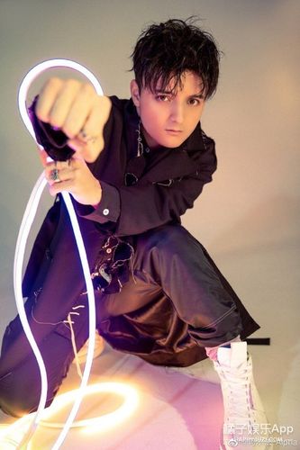 还记得来自新疆的小童星阿尔法吗他变化好大