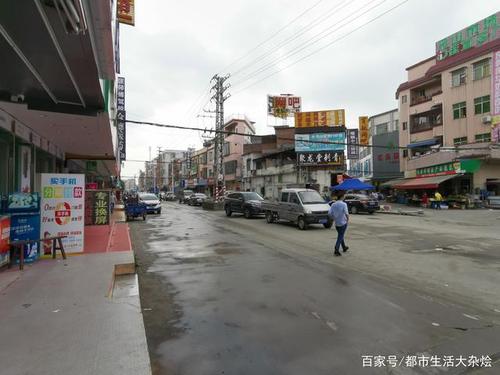 东莞寮步凫山商业步行街附件实拍,回忆曾经在手袋厂工作的时光