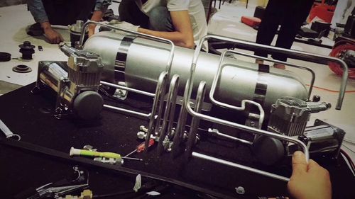 气动悬架代理李洋分享宝马x1改装accuair空气悬架施工经验