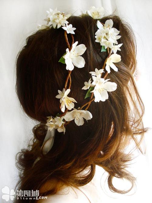 春天到了,来看看美丽鲜花发饰新娘发型吧 - 谈婚论嫁