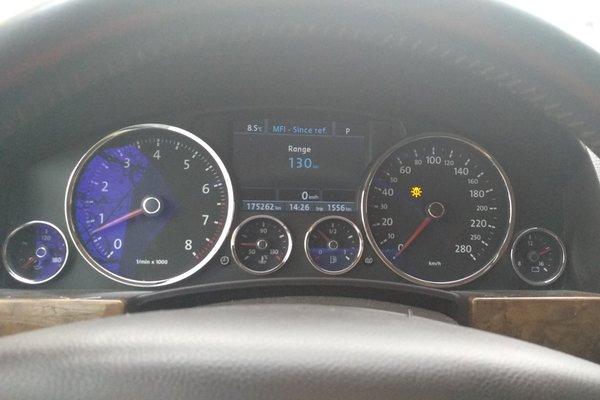 6 限量豪华版 发布时间:2018-04-14 15:14:00  仪表盘 :   表显行驶