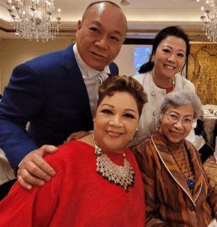 吴志雄豪气嫁女!新娘手腕戴满黄金镯子太奢侈,婚礼现场众星云集