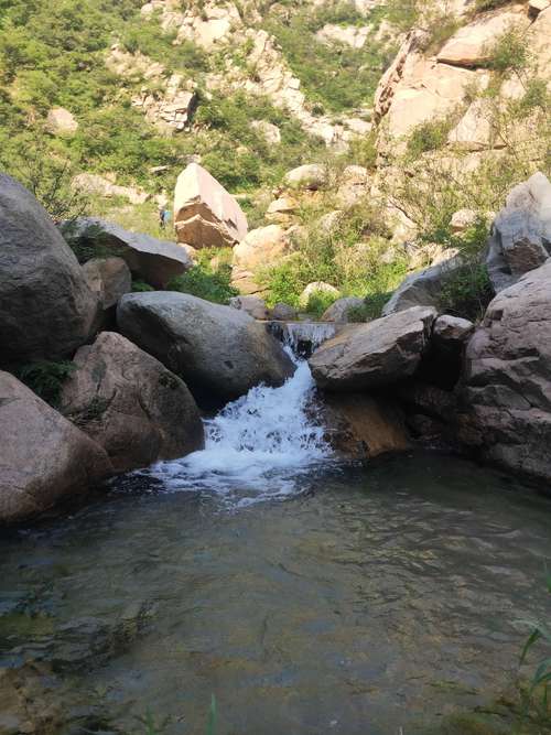 易县寨沟观瀑