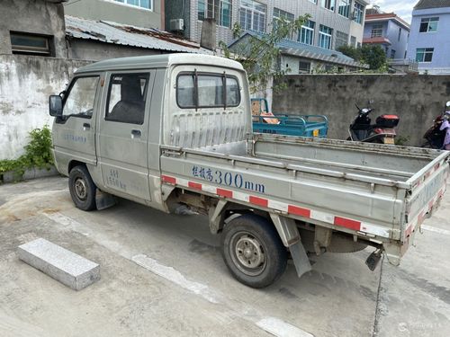 五菱双排小货车