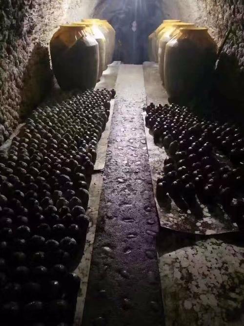 洞藏老坛窖藏酒商品大图