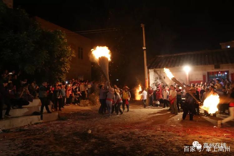 高州长坡旺利年例"火把节"火热上演,场面嘘撼!