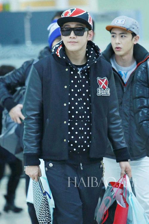 神 glm服装 皮革皮草    2pm 组合成员黄灿盛    2pm组合成员nichkhun