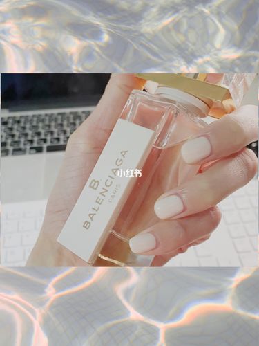 ins风 奶白纯色美甲_ins风_巴黎世家怎么样_纯色系美甲_美妆_美甲