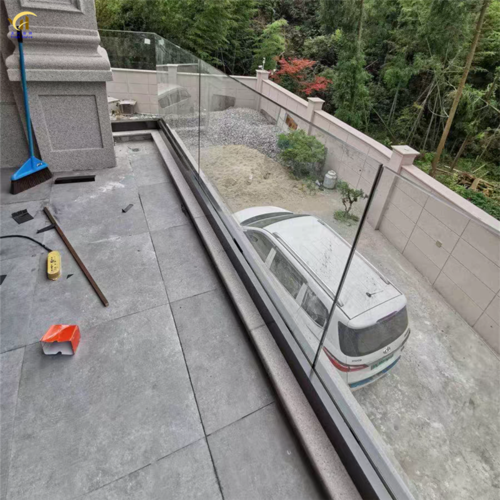 阳台无框玻璃扶手楼梯轨道地槽护栏景观栏杆极简约扶手玻璃u型槽