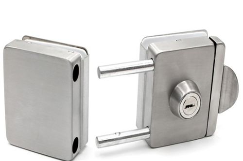 敦煌双开玻璃门锁安装注意事项