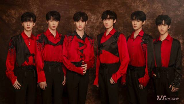 时代少年团男儿歌舞台打鼓好帅##时代少年团男儿歌