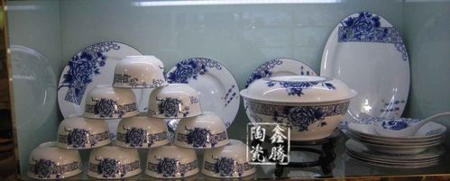 供应景德镇56头青花陶瓷餐具 ,高档礼品骨瓷餐具
