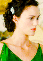 英伦玫瑰凯拉奈特莉喜欢她与生俱来的女神气质