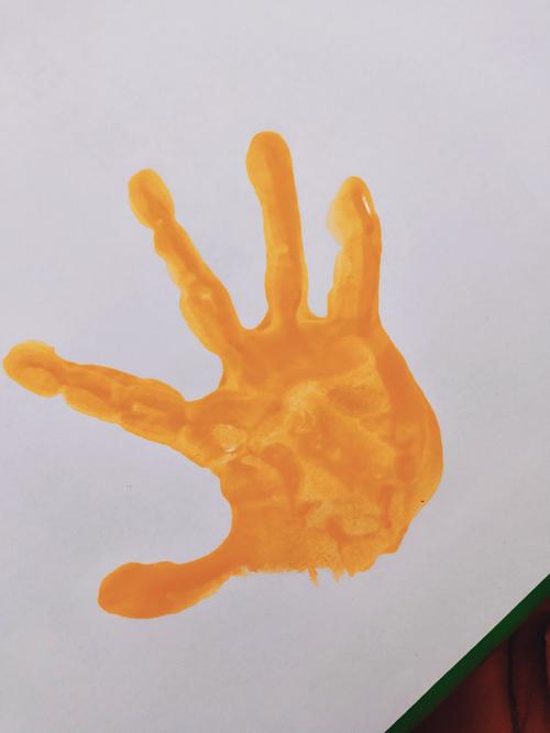 树童幼儿园小班创意美术活动――手掌拓印