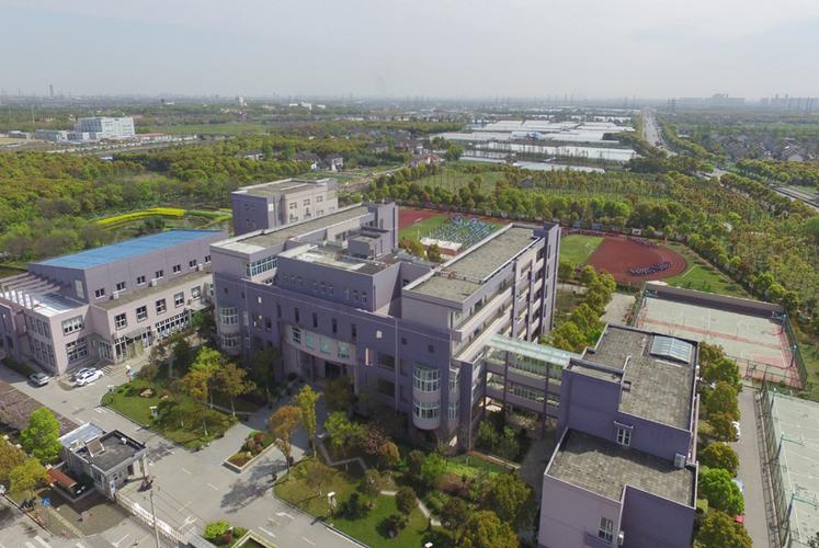 航拍家门口的好学校——上海迎园中学