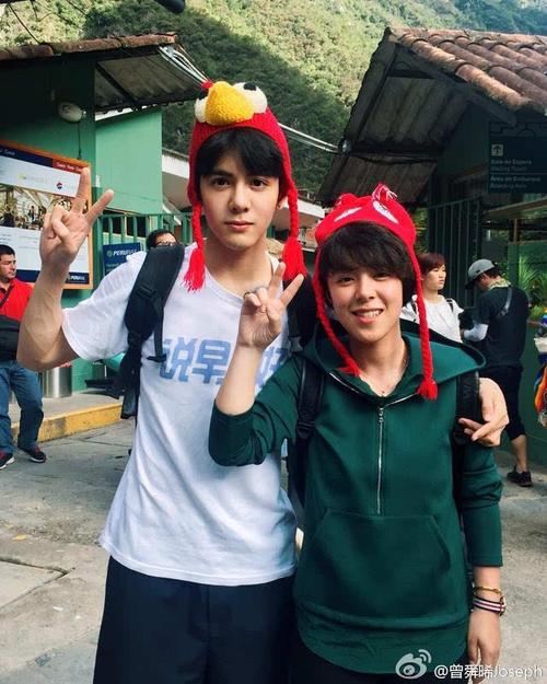 曾舜晞童年照遭扒皮!