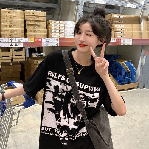 小宅女大购物乔七月同款衣服黑色t恤bf印花上衣肥肥的