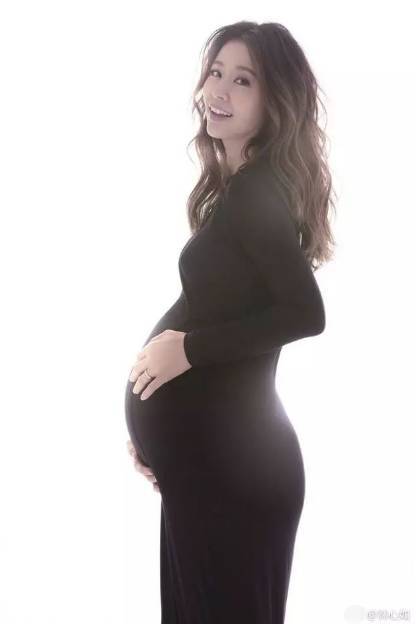 付辛博颖儿有baby了不过这孕肚说好的水肿变胖呢