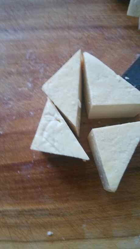 正方体豆腐切三角形
