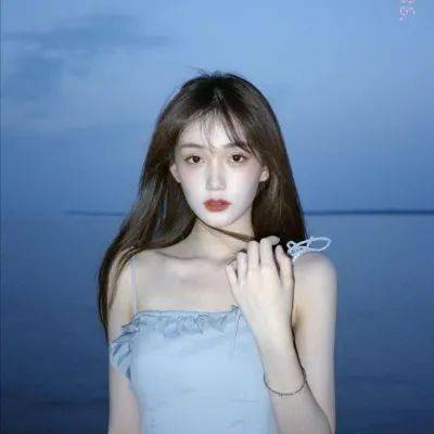 女生头像 | 文艺气质女头像 950