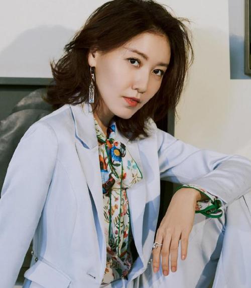 讨论高露经纪人经纪人是谁