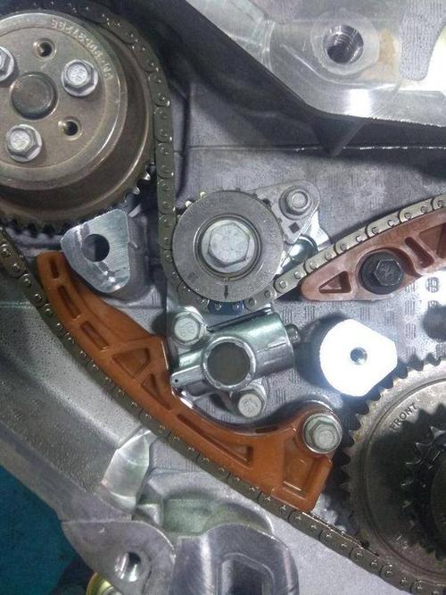 别克君越2.4发动机正时安装图