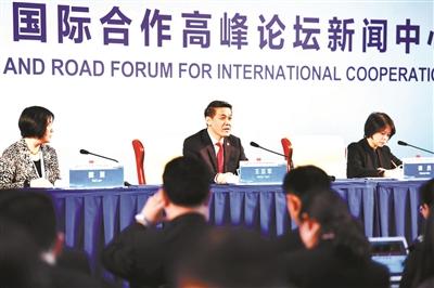 媒体吹风会上,中联部副部长王亚军表示,130多位外宾将出席民心