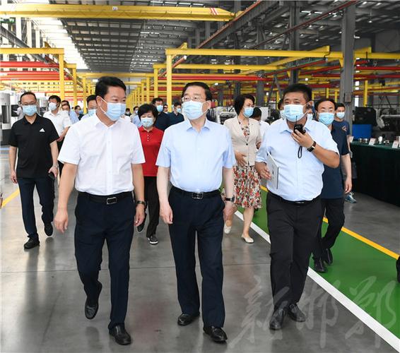 我市举行重点项目建设观摩活动 张维亮樊成华等参加