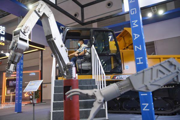 可4000米水下作业 全球领先特种作业机器人"南岸造"