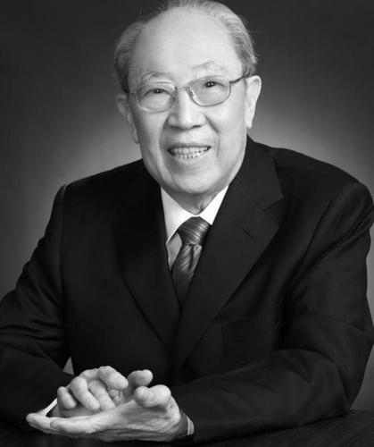 新华社客户端上海5月22日消息,中科院院士,"中国肝胆外科之父"吴孟超