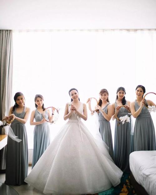 伴娘团的创意拍照指南婚礼当天和姐妹们一起美上天
