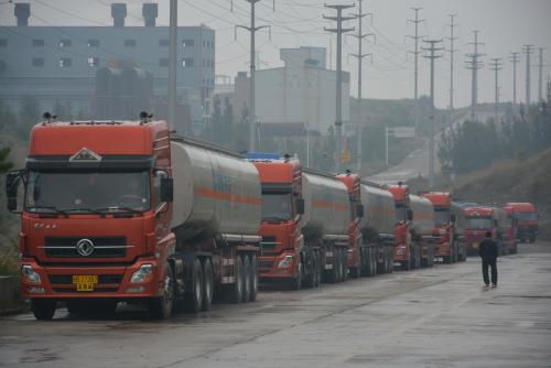 公司油品产销一路飘红