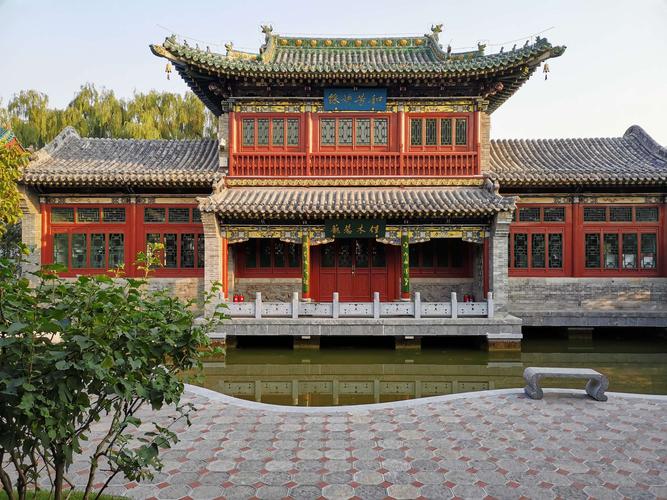 其它 太原市迎泽公园 写美篇         此外,公园内还新建了观澜阁