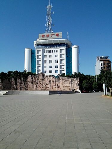 《小河淌水》的故乡,中国花灯艺术之乡一一弥渡花灯广场